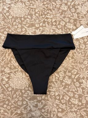 NWT Londre Bikini Bottom - Women Swim